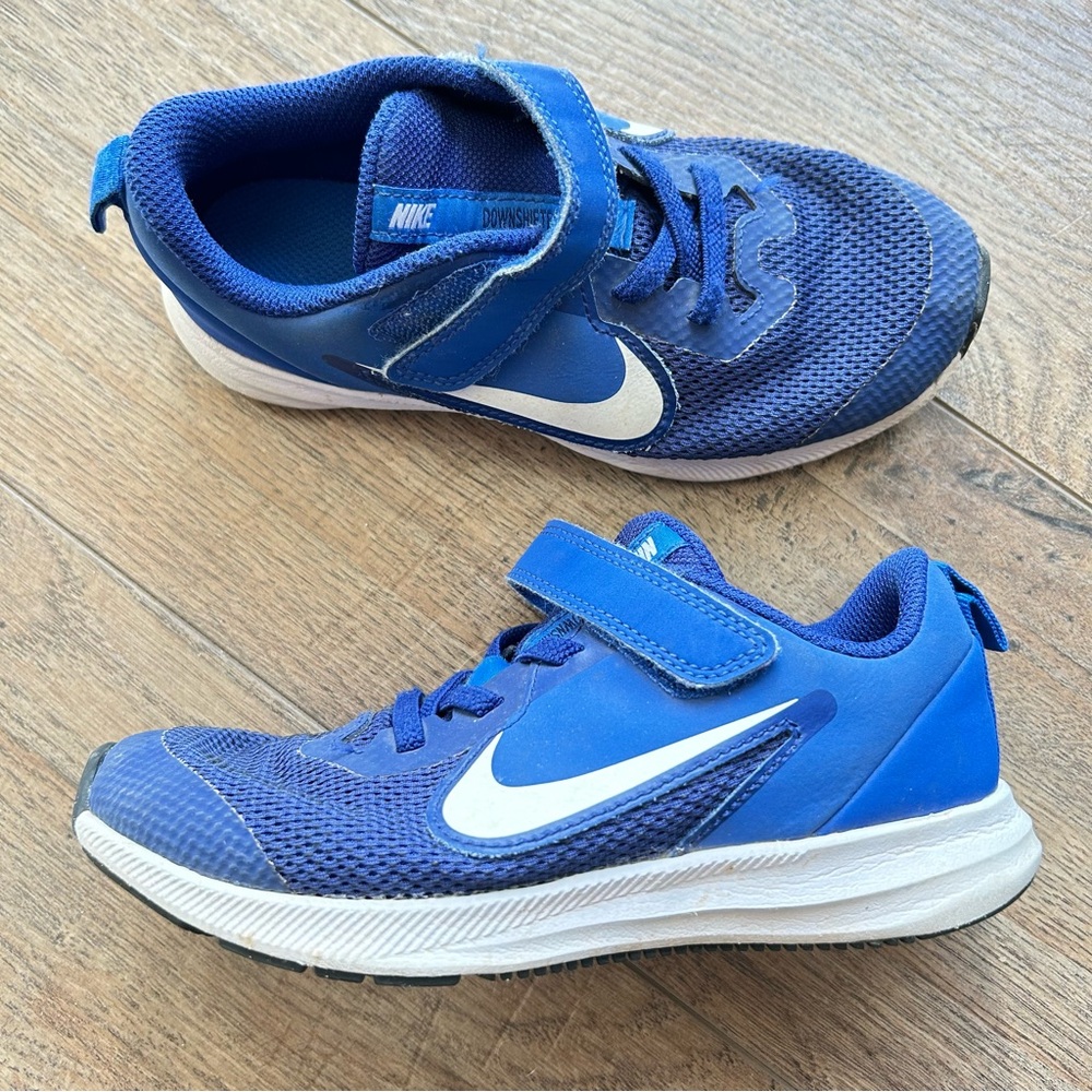 Nike Kids’ Star Runner Blue and White Tennis Shoe size 12.5 C